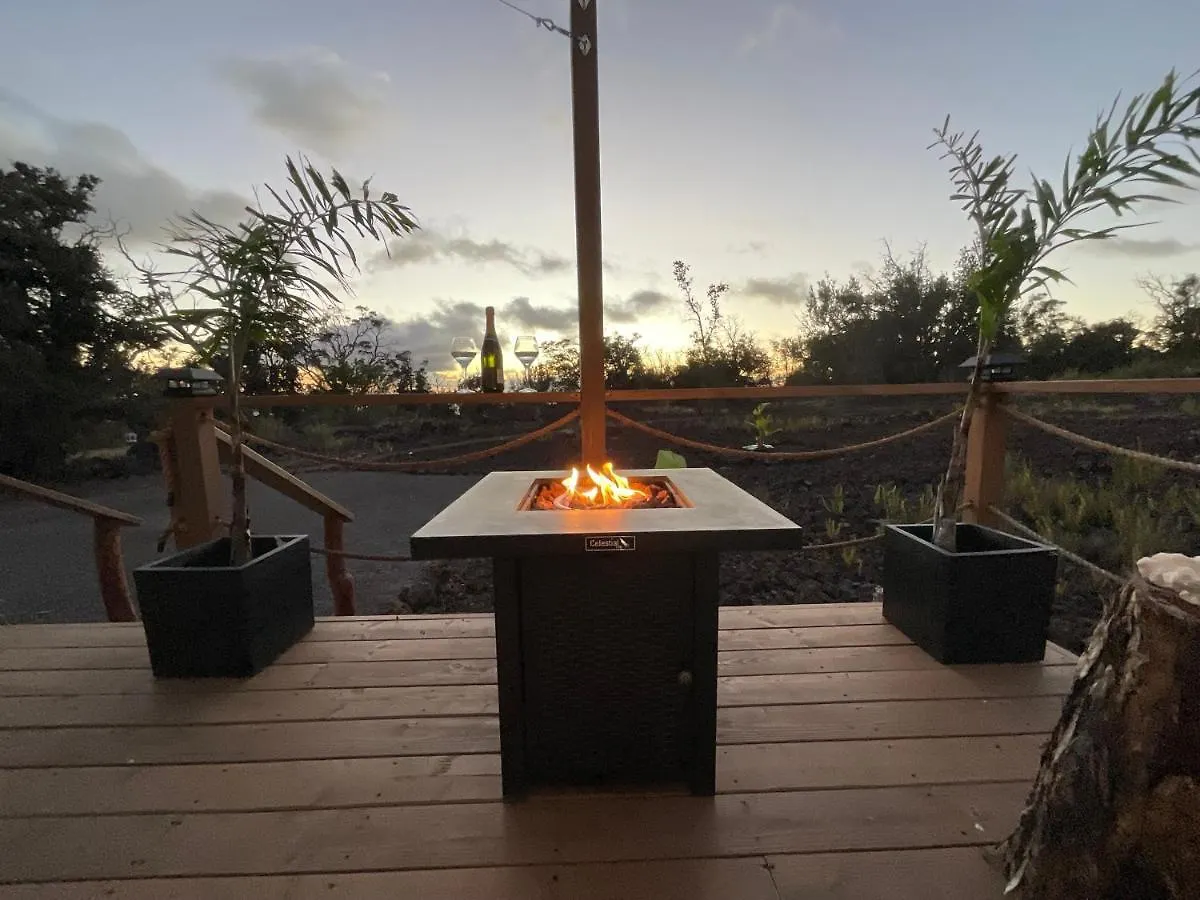 Tiki Cabana Hotel Hawaiian Ocean View Luxury tent